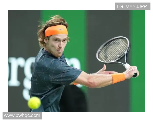 重庆网球队在大师赛积分榜上以80分稳居第一展现强劲实力